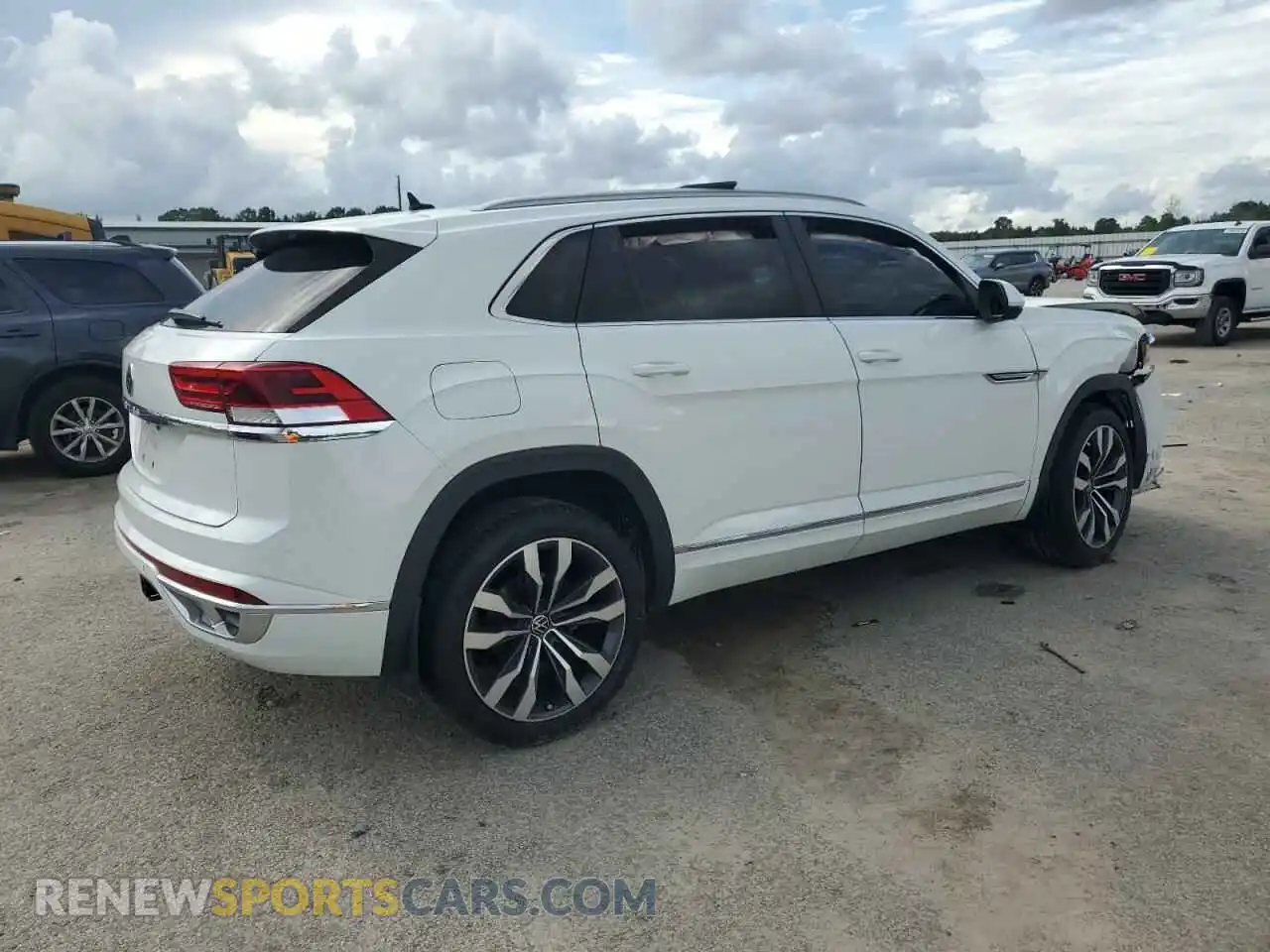 3 Photograph of a damaged car 1V2CE2CA7MC211567 VOLKSWAGEN ATLAS 2021