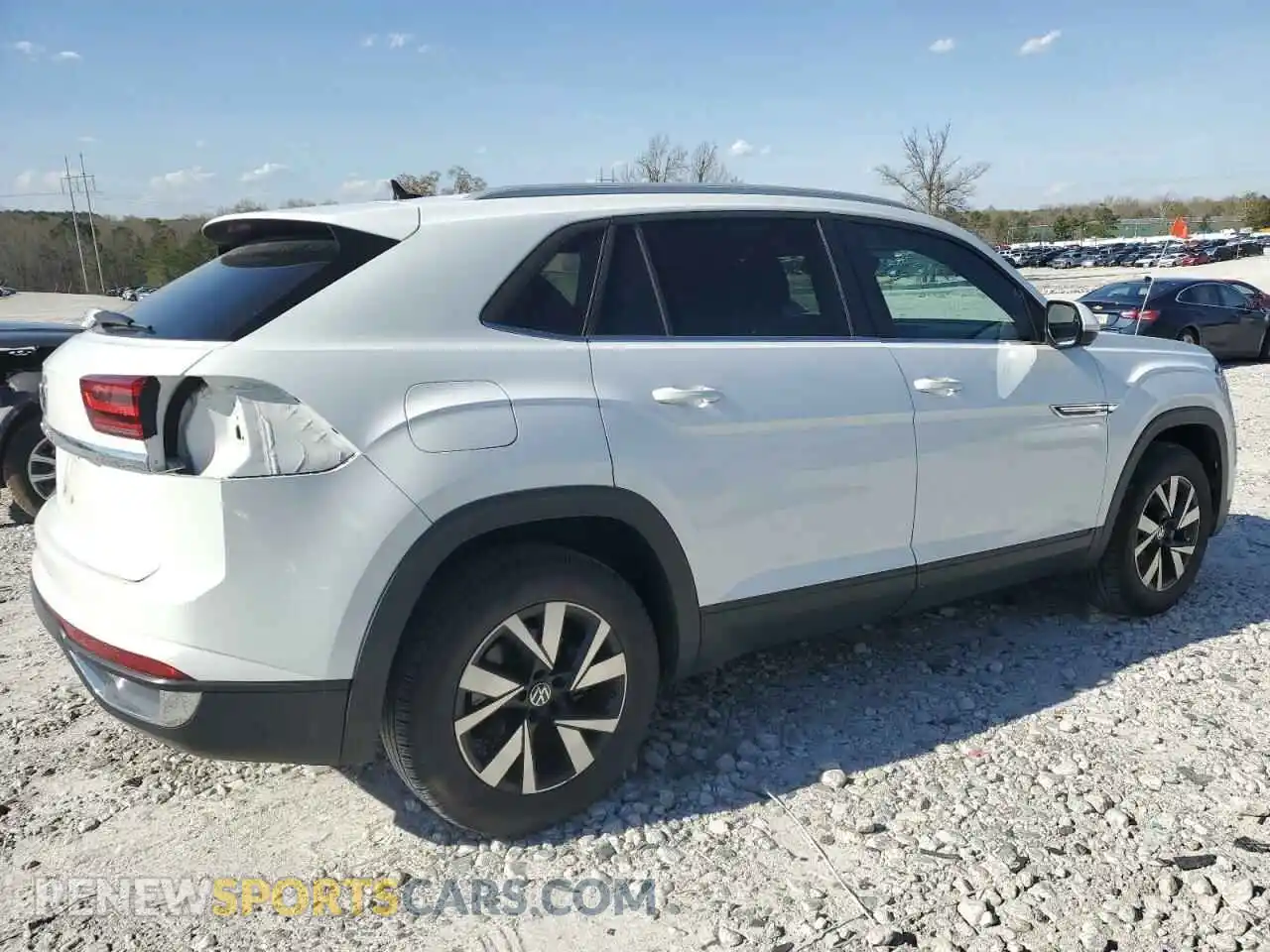 3 Photograph of a damaged car 1V2DC2CA3MC215853 VOLKSWAGEN ATLAS 2021