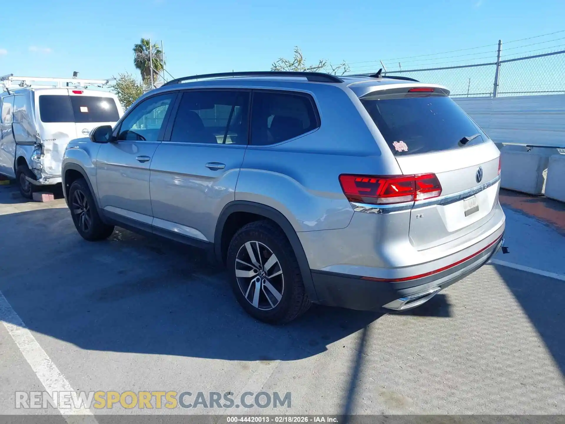 3 Photograph of a damaged car 1V2DP2CA6MC523958 VOLKSWAGEN ATLAS 2021