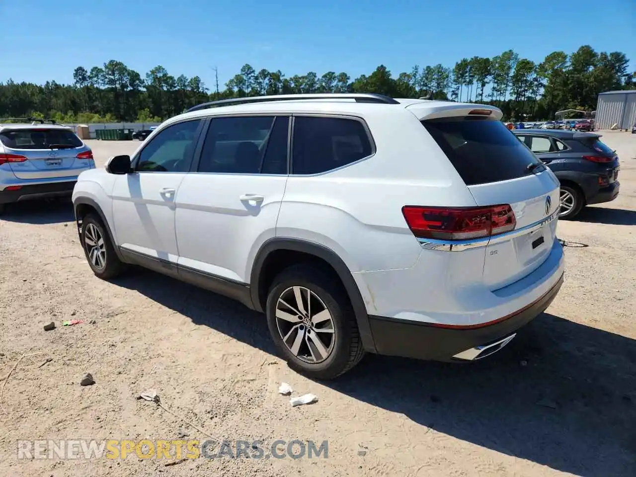 2 fotografías del automóvil dañado 1V2DP2CA6MC579608 VOLKSWAGEN ATLAS 2021
