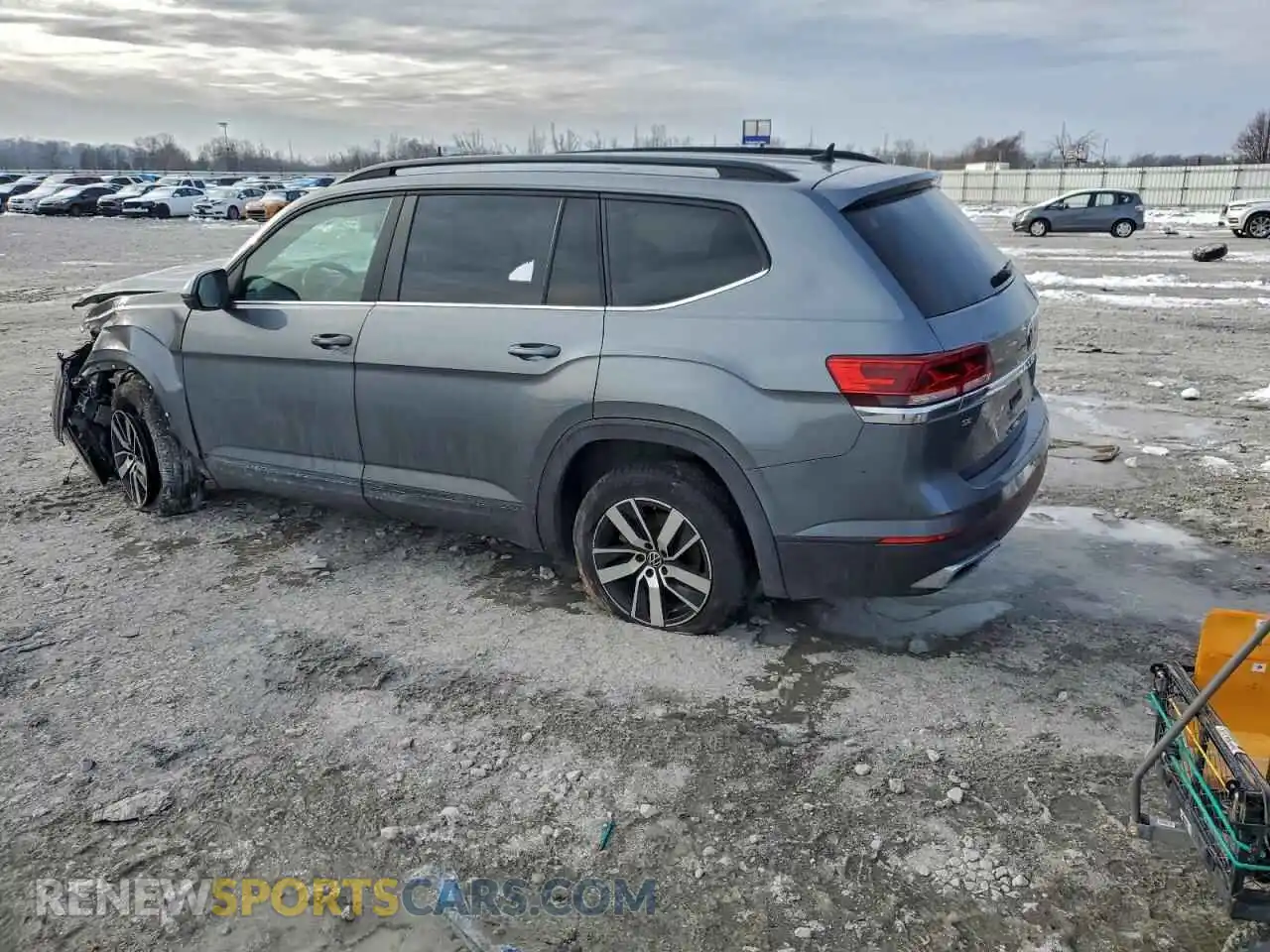 2 Photograph of a damaged car 1V2DP2CA8MC572868 VOLKSWAGEN ATLAS 2021