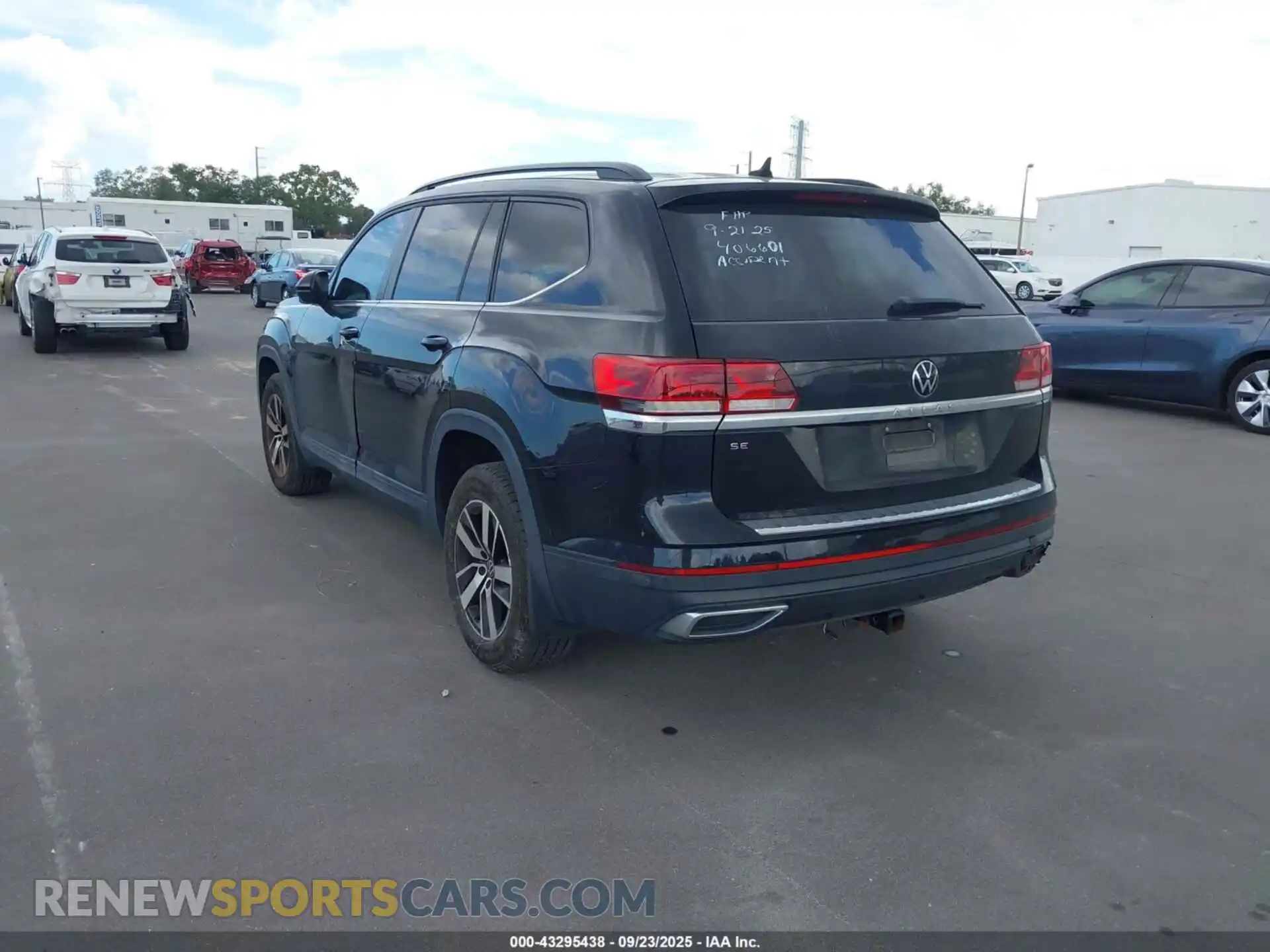 3 Фотография поврежденного автомобиля 1V2DP2CA9MC510458 VOLKSWAGEN ATLAS 2021