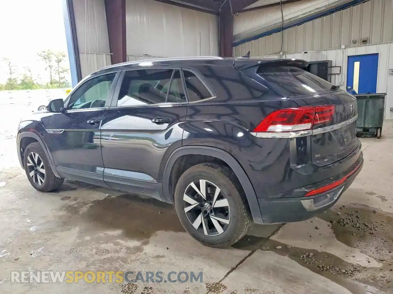 2 Photograph of a damaged car 1V2LC2CA2MC202135 VOLKSWAGEN ATLAS 2021