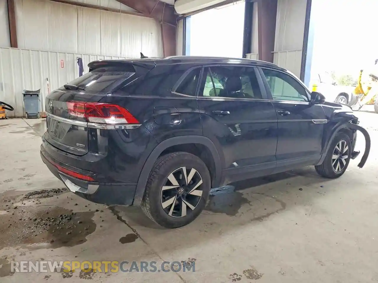 3 Photograph of a damaged car 1V2LC2CA2MC202135 VOLKSWAGEN ATLAS 2021
