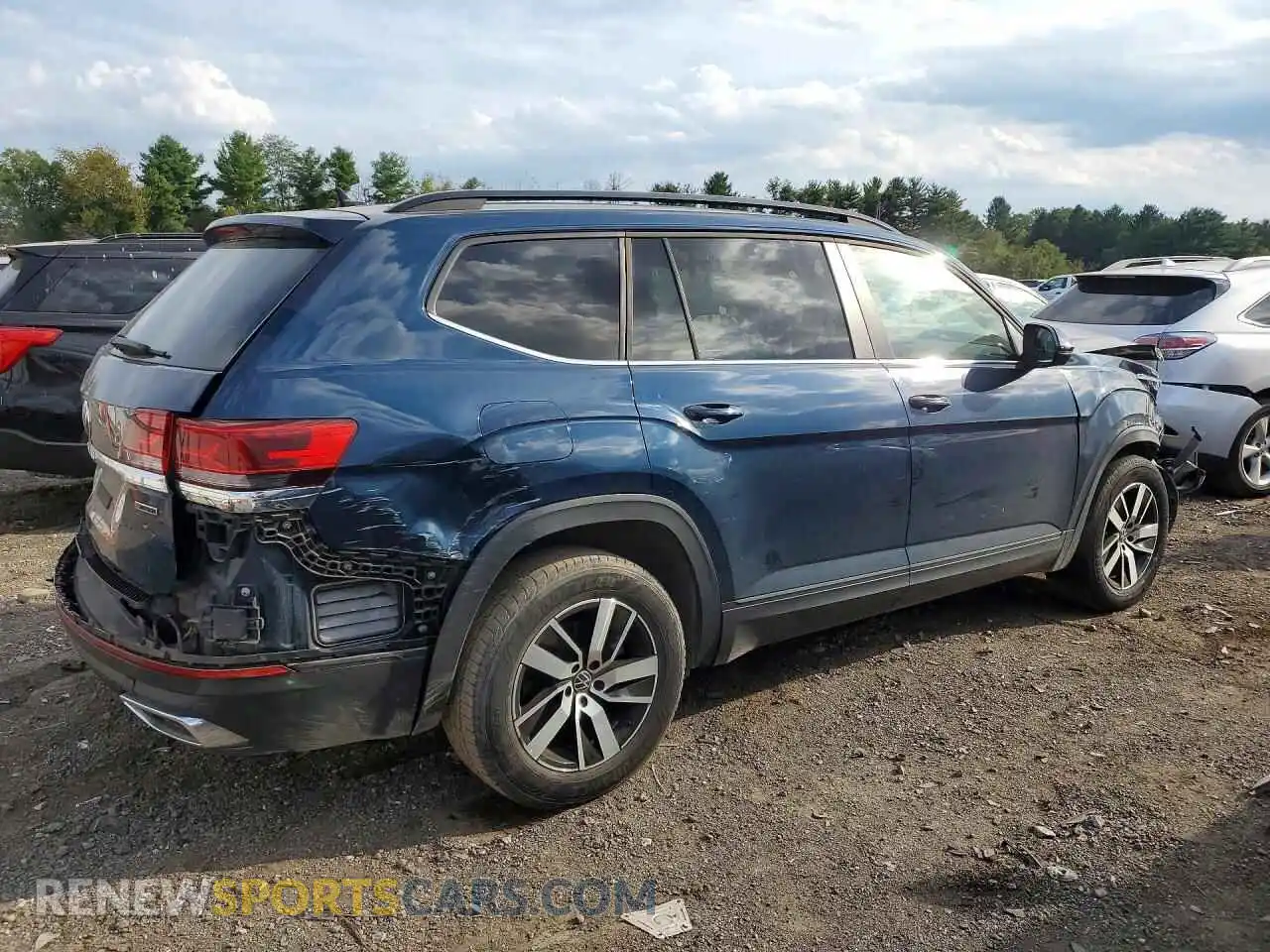 3 Photograph of a damaged car 1V2LP2CA1MC545569 VOLKSWAGEN ATLAS 2021