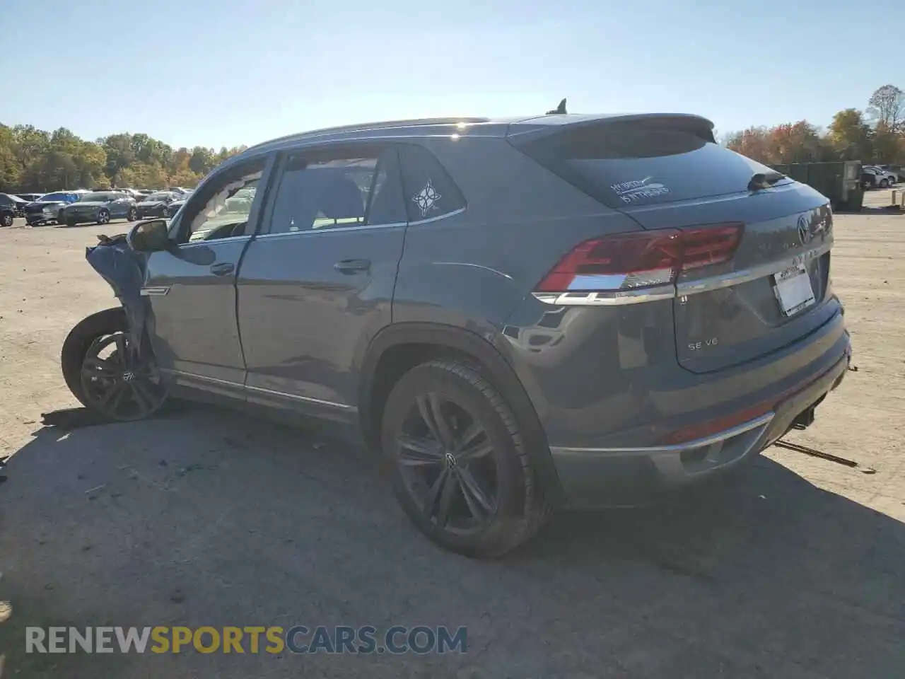 2 Photograph of a damaged car 1V2RE2CA0MC220251 VOLKSWAGEN ATLAS 2021