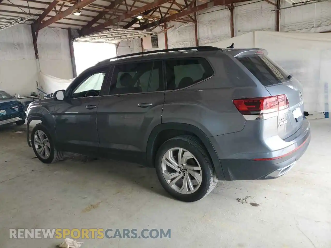 2 Photograph of a damaged car 1V2WR2CAXMC577685 VOLKSWAGEN ATLAS 2021