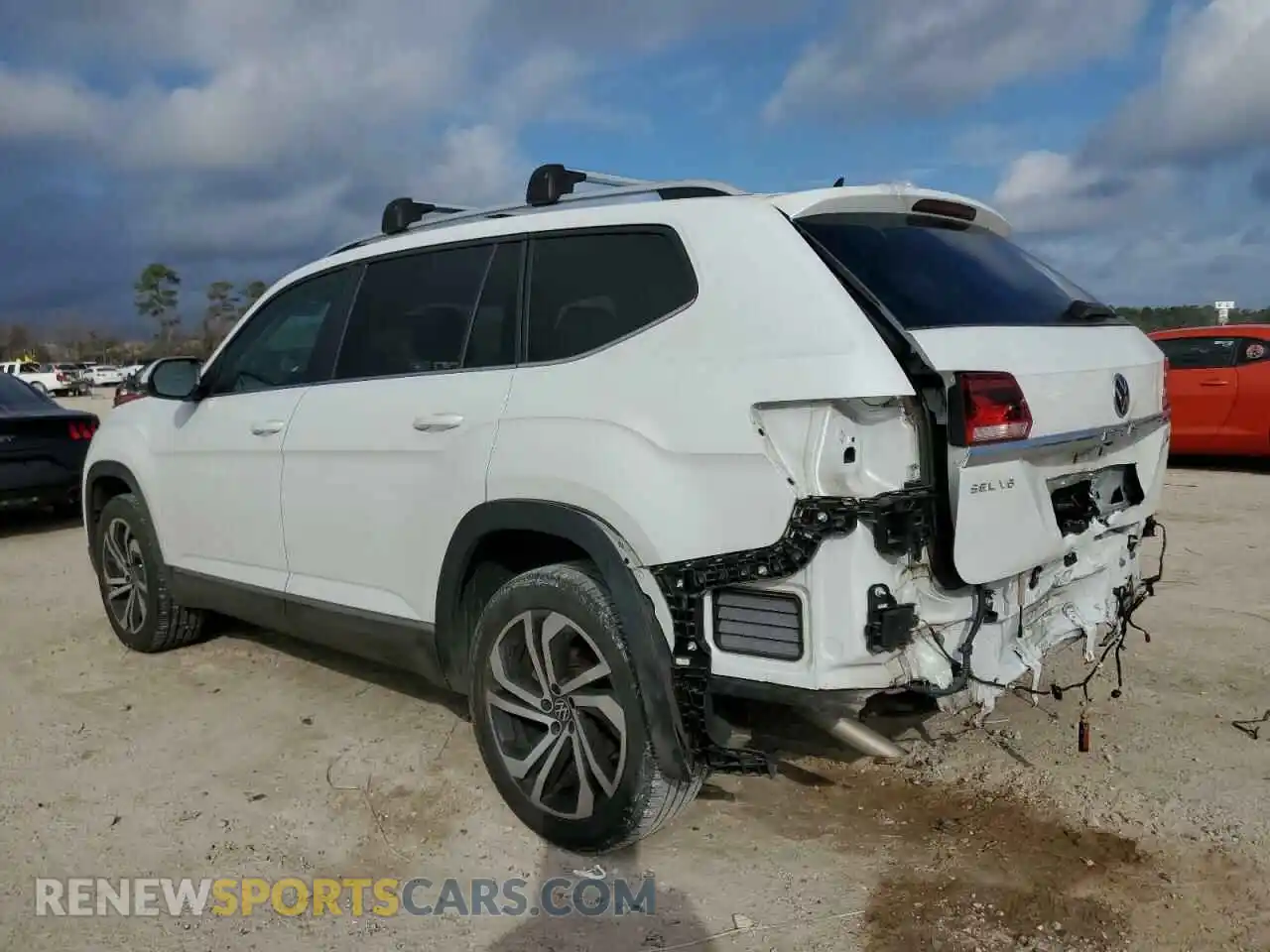2 Photograph of a damaged car 1V2BR2CA4NC550966 VOLKSWAGEN ATLAS 2022