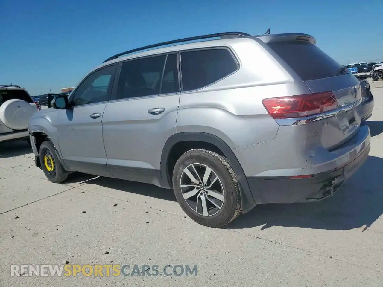 2 Photograph of a damaged car 1V2DP2CA9PC505409 VOLKSWAGEN ATLAS 2023