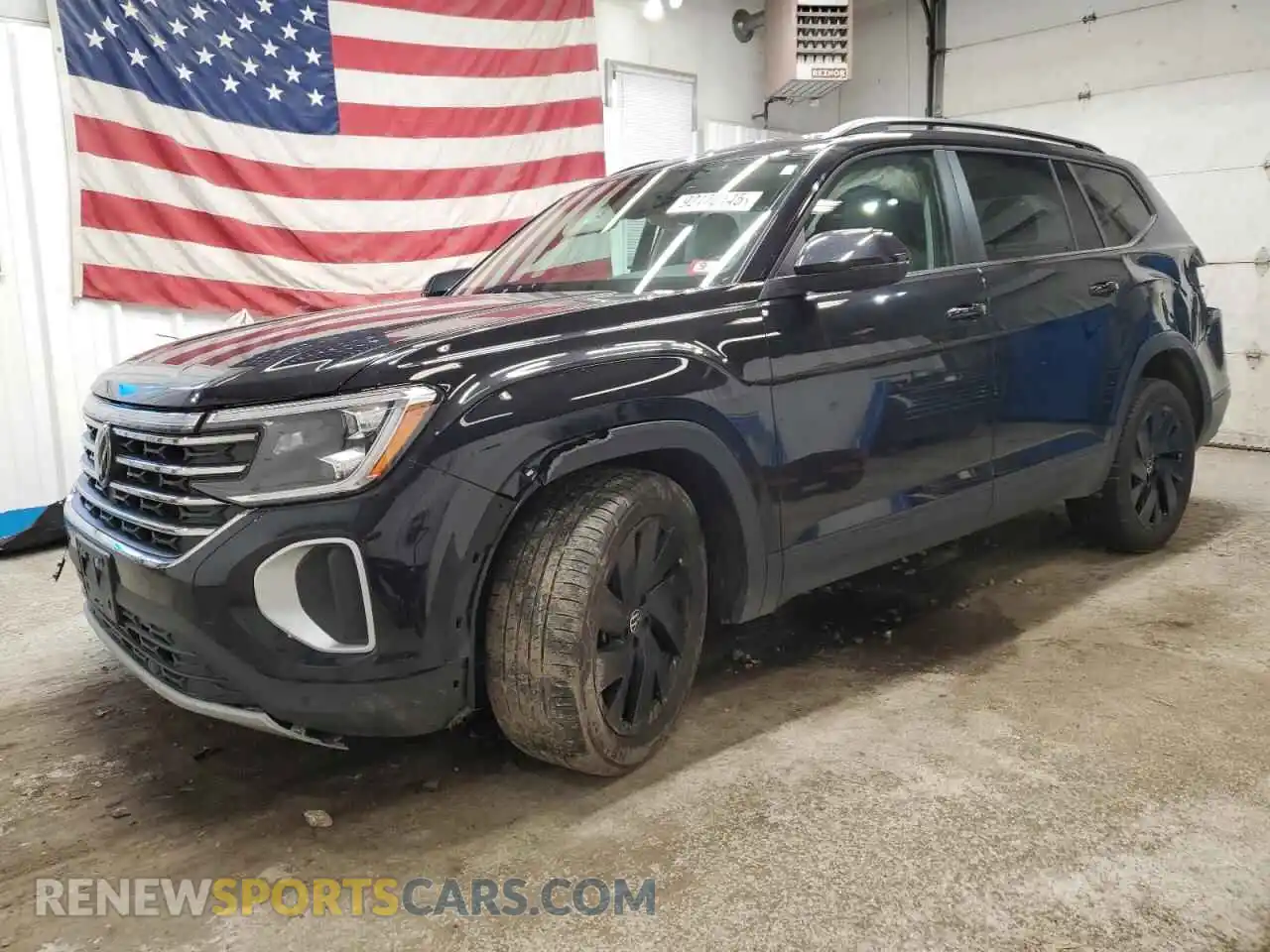 1 Photograph of a damaged car 1V2HR2CAXRC607364 VOLKSWAGEN ATLAS 2024