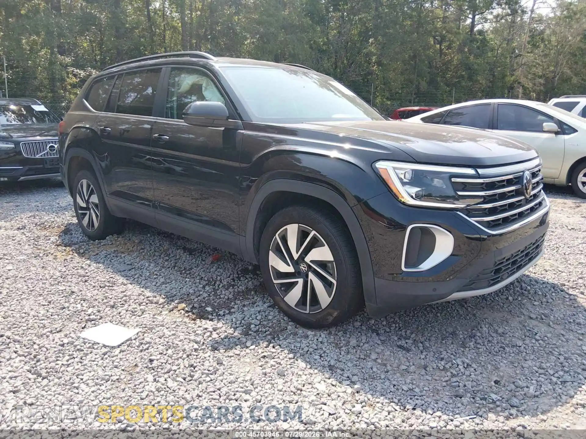 1 Photograph of a damaged car 1V2WR2CA5RC558145 VOLKSWAGEN ATLAS 2024