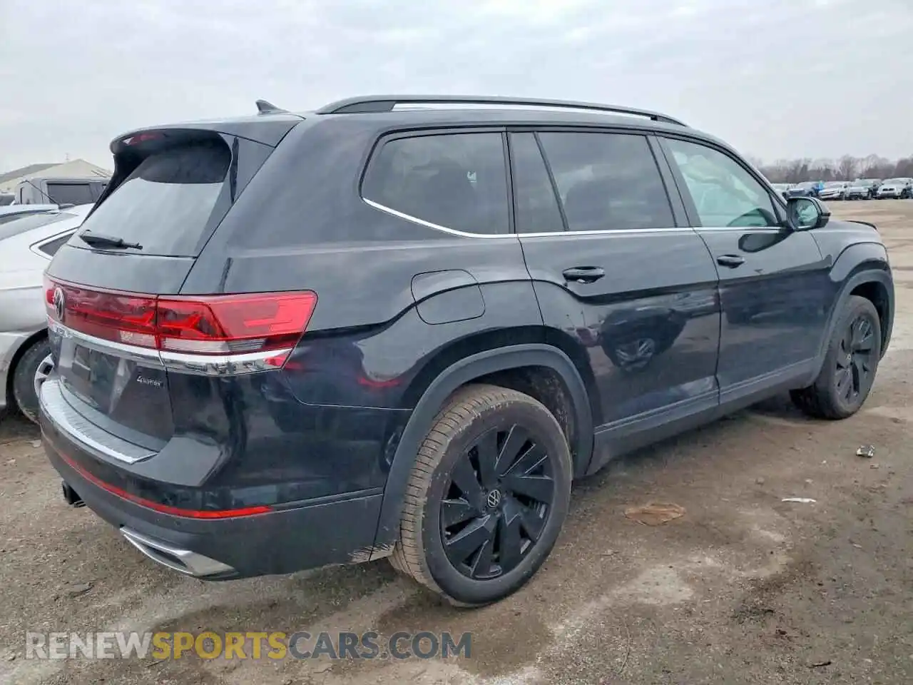3 Photograph of a damaged car 1V2KR2CA7SC537270 VOLKSWAGEN ATLAS 2025