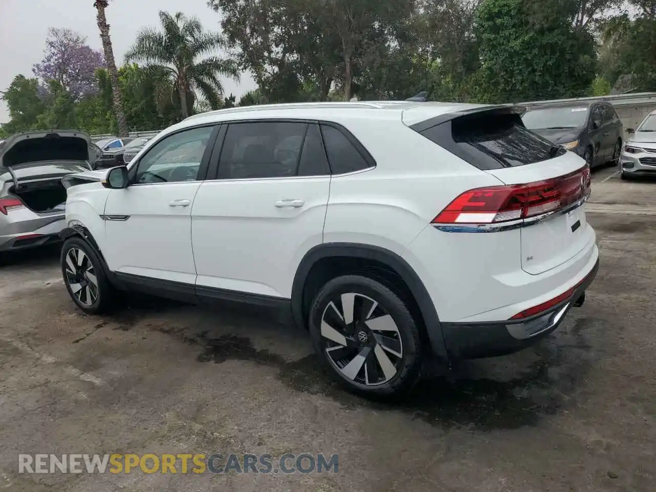 2 Фотография поврежденного автомобиля 1V2WE2CA6SC200148 VOLKSWAGEN ATLAS 2025
