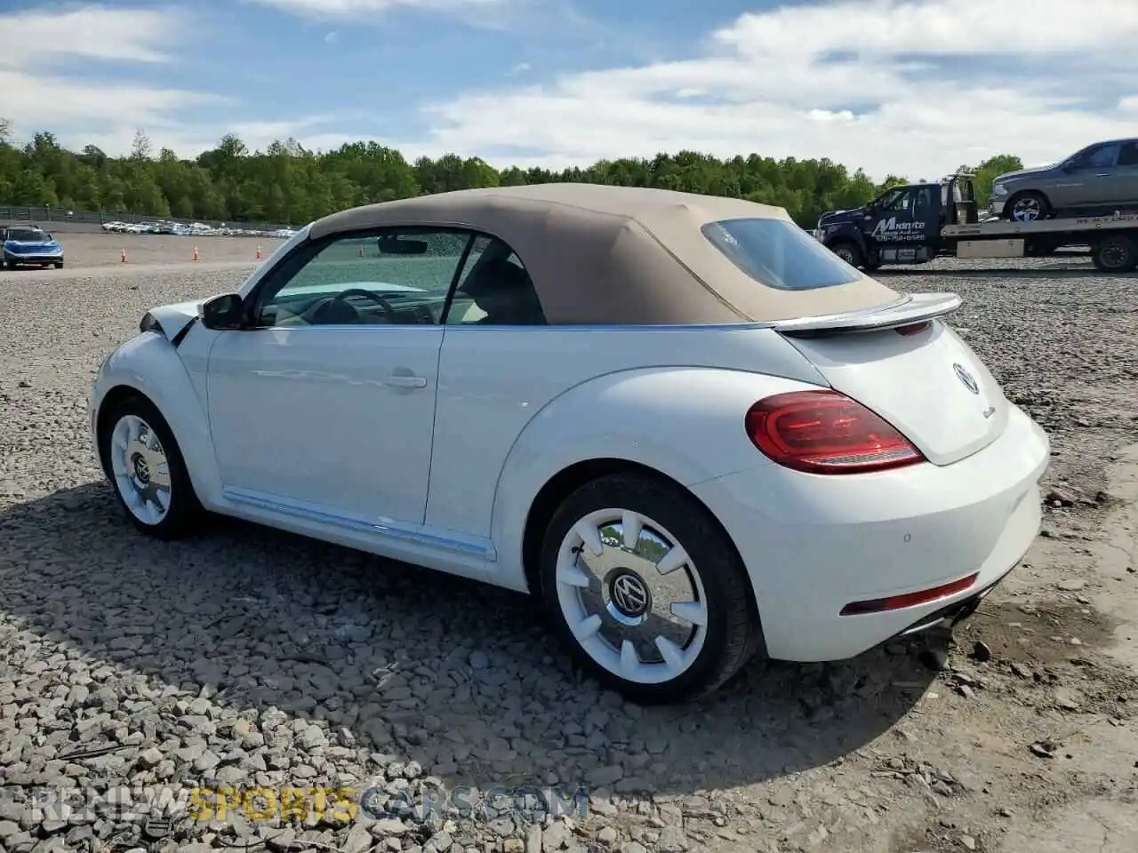 2 Photograph of a damaged car 3VW5DAAT6KM501562 VOLKSWAGEN BEETLE 2019
