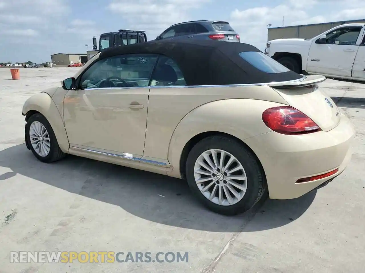 2 Photograph of a damaged car 3VW5DAATXKM500415 VOLKSWAGEN BEETLE 2019