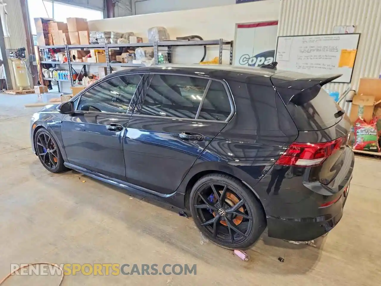 2 fotografías del automóvil dañado WVWAB7CD5PW192562 VOLKSWAGEN GOLF 2023