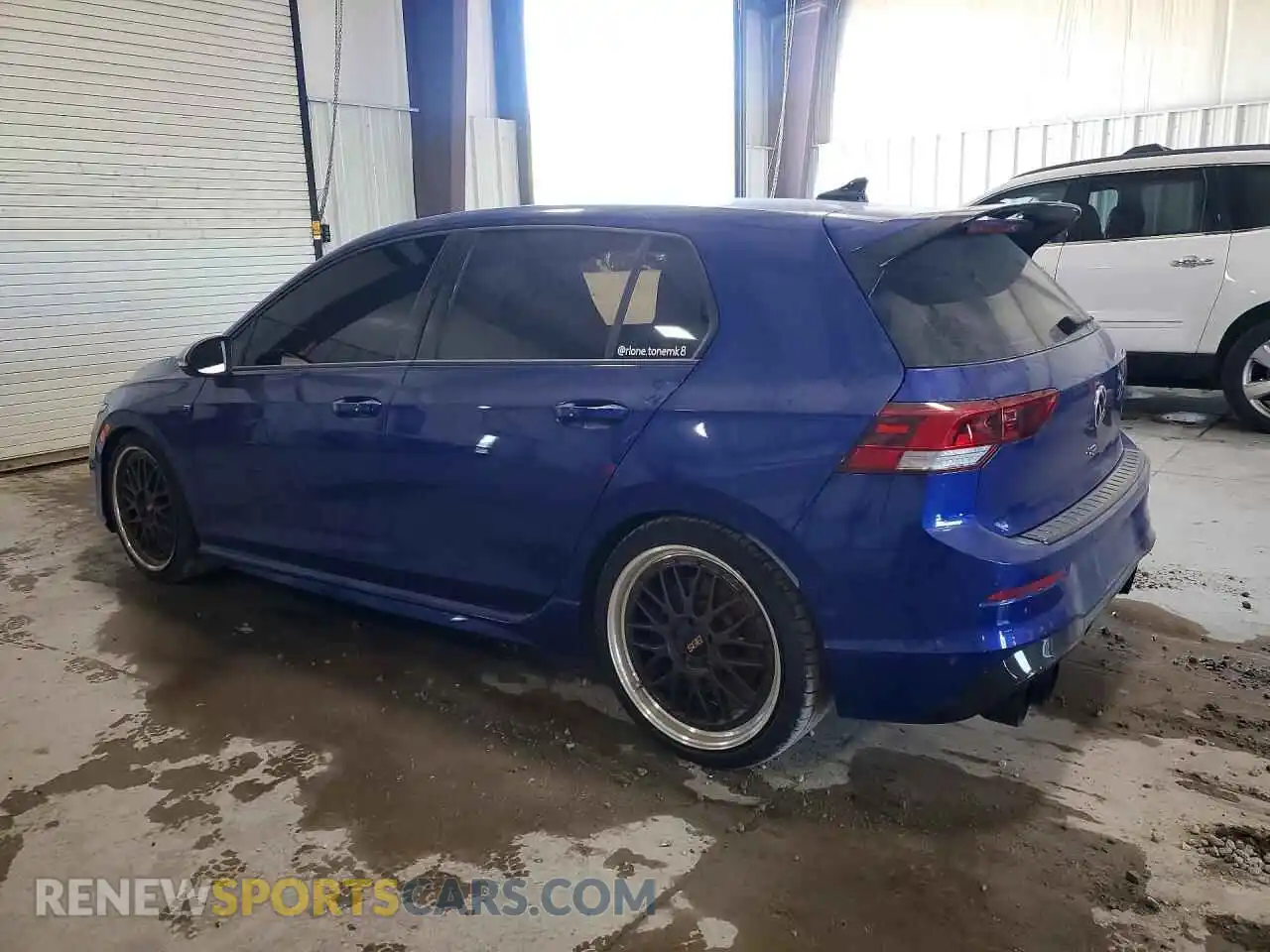 2 fotografías del automóvil dañado WVWEB7CD2RW162424 VOLKSWAGEN GOLF 2024