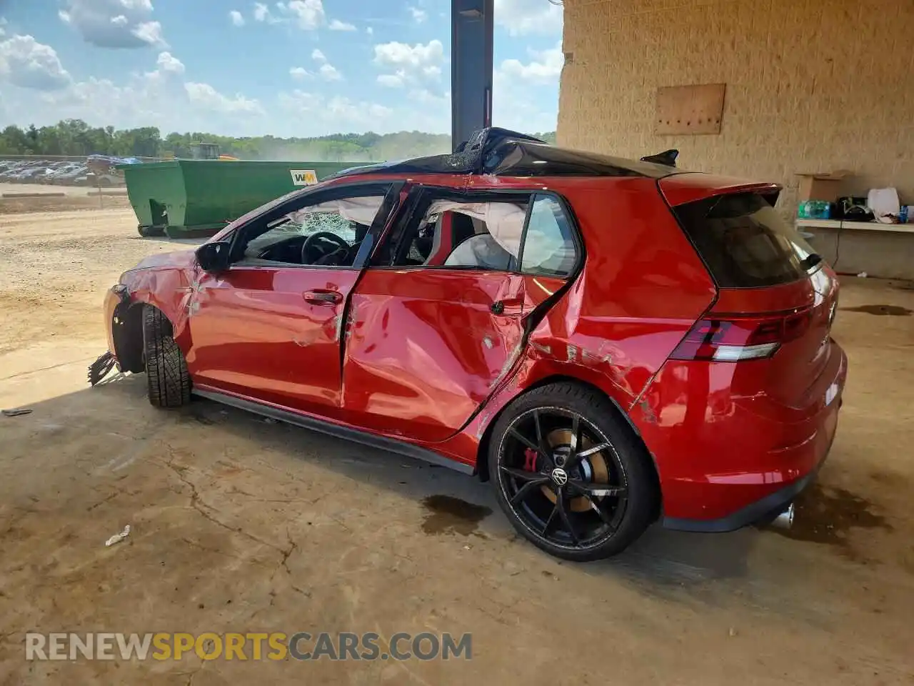 2 Фотография поврежденного автомобиля WVW2A7CD9RW168890 VOLKSWAGEN GTI 2024