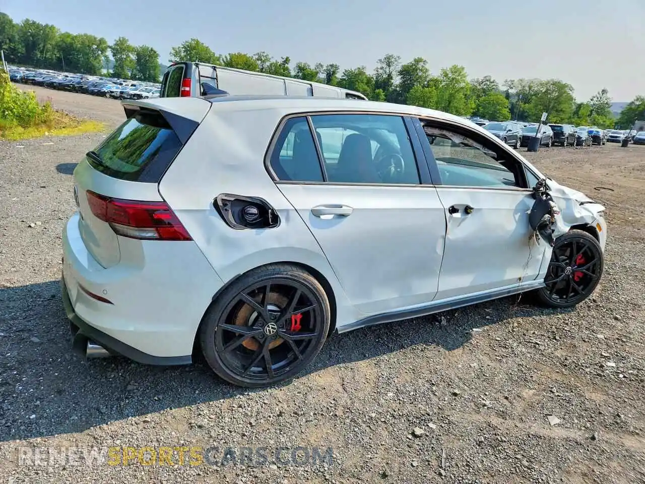 3 Фотография поврежденного автомобиля WVWHA7CD7RW146901 VOLKSWAGEN GTI 2024