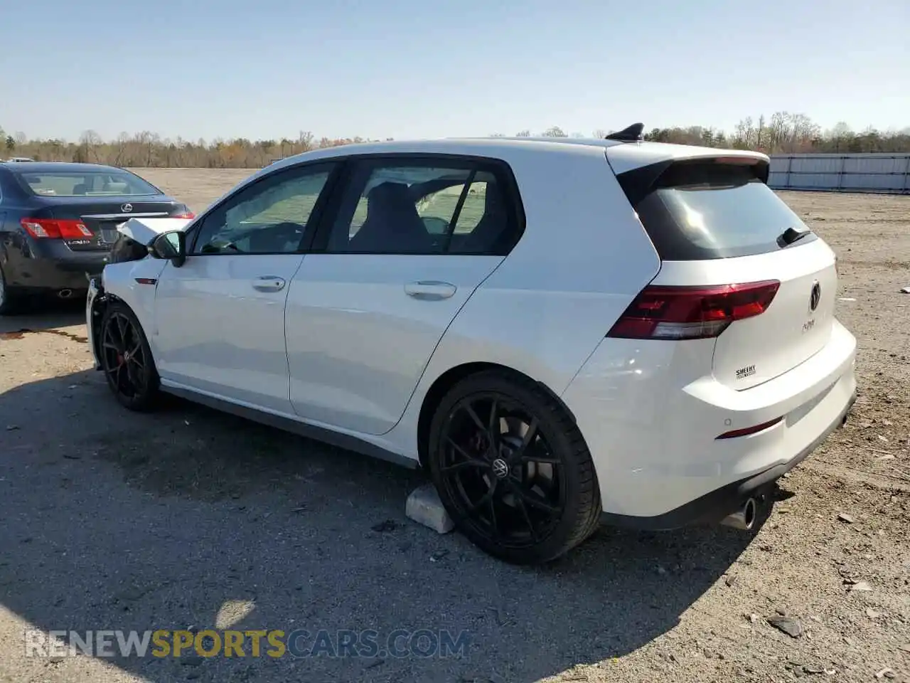 2 Фотография поврежденного автомобиля WVW2A7CD1RW232694 VOLKSWAGEN GTI SE 2024