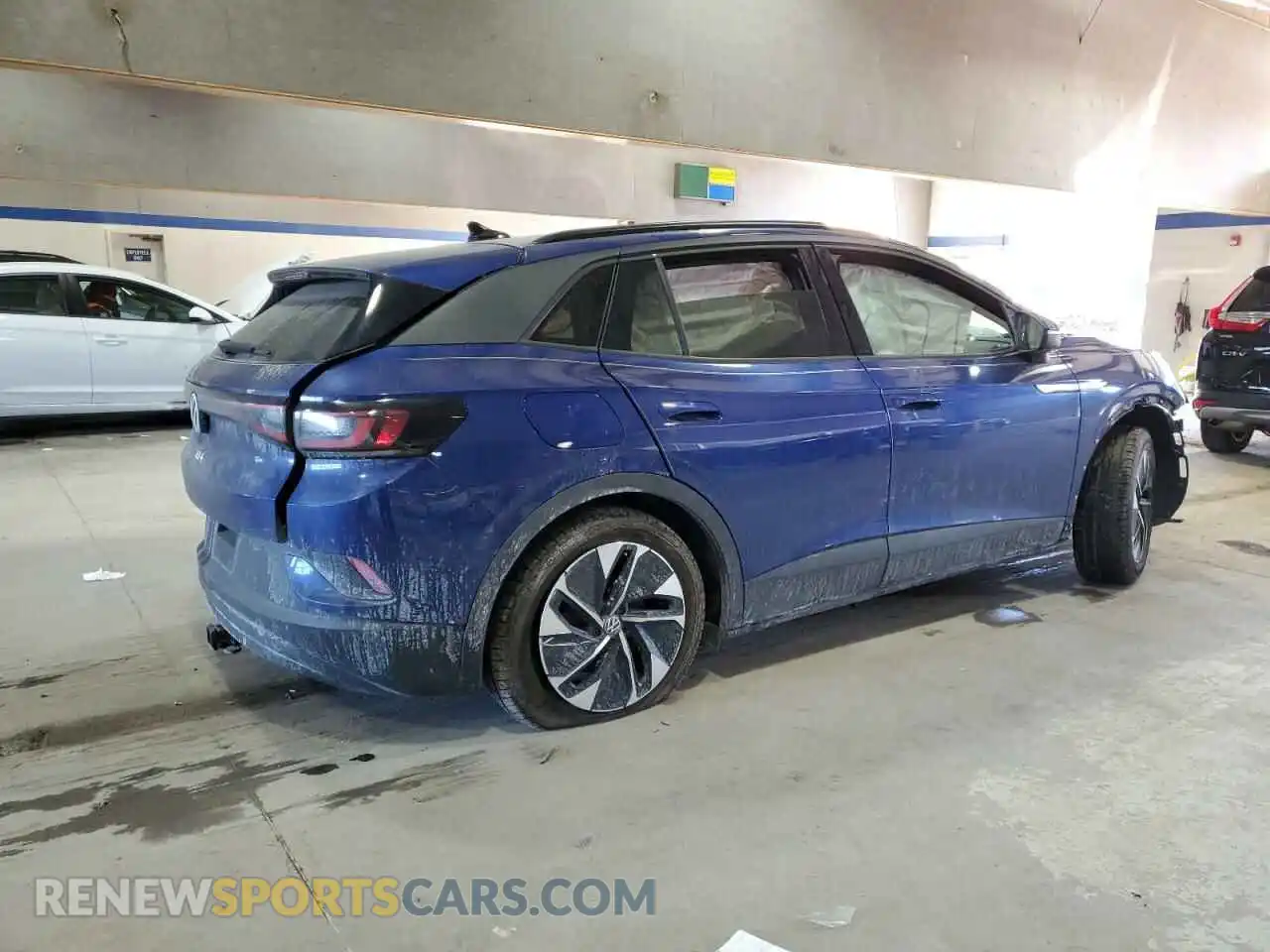 3 fotografías del automóvil dañado WVGTMPE23MP055667 VOLKSWAGEN ID.4 PRO S 2021