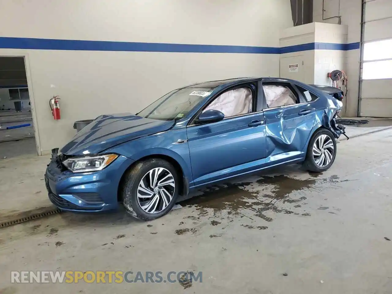 1 Фотография поврежденного автомобиля 3VWE57BUXMM097904 VOLKSWAGEN JETTA 2021