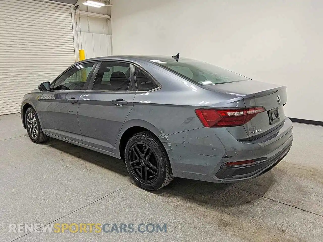 2 fotografías del automóvil dañado 3VW5M7BU8PM021069 VOLKSWAGEN JETTA 2023