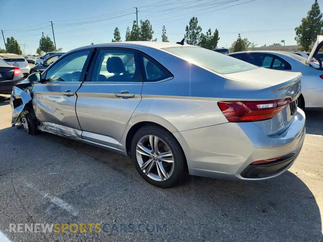 2 fotografías del automóvil dañado 3VWEM7BU2PM032116 VOLKSWAGEN JETTA 2023