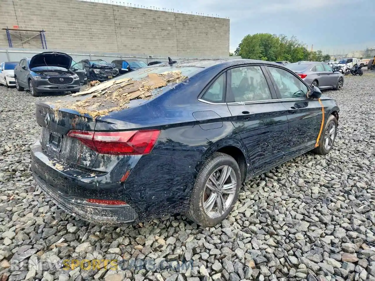 3 fotografías del automóvil dañado 3VWEM7BU5RM035739 VOLKSWAGEN JETTA 2024