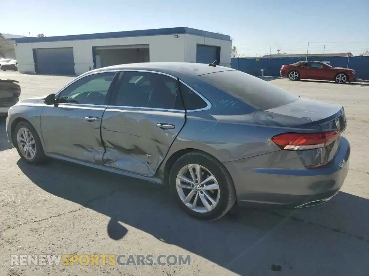 2 Фотография поврежденного автомобиля 1VWSA7A37LC017725 VOLKSWAGEN PASSAT 2020