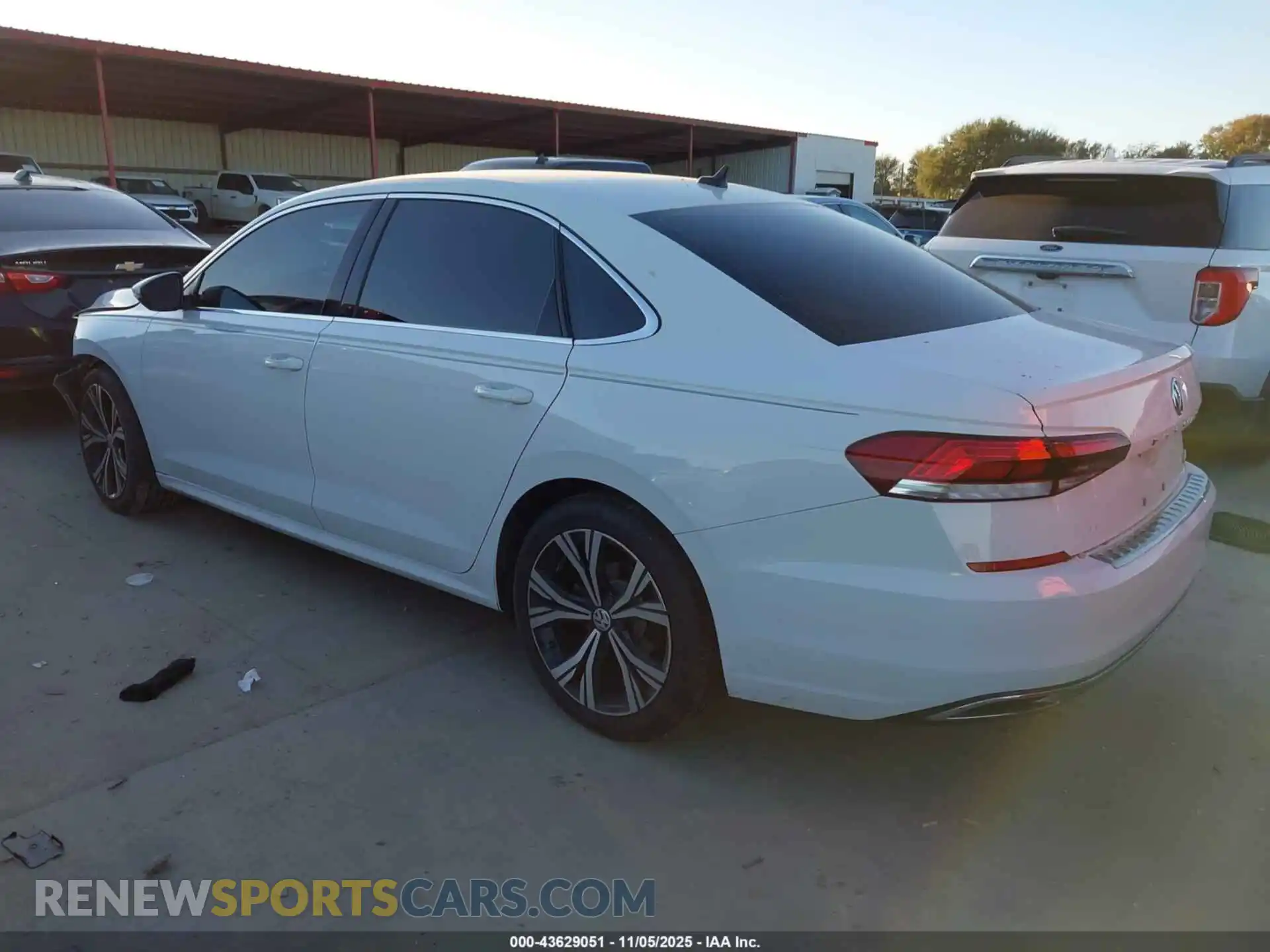 3 Photograph of a damaged car 1VWSA7A38NC000287 VOLKSWAGEN PASSAT 2022