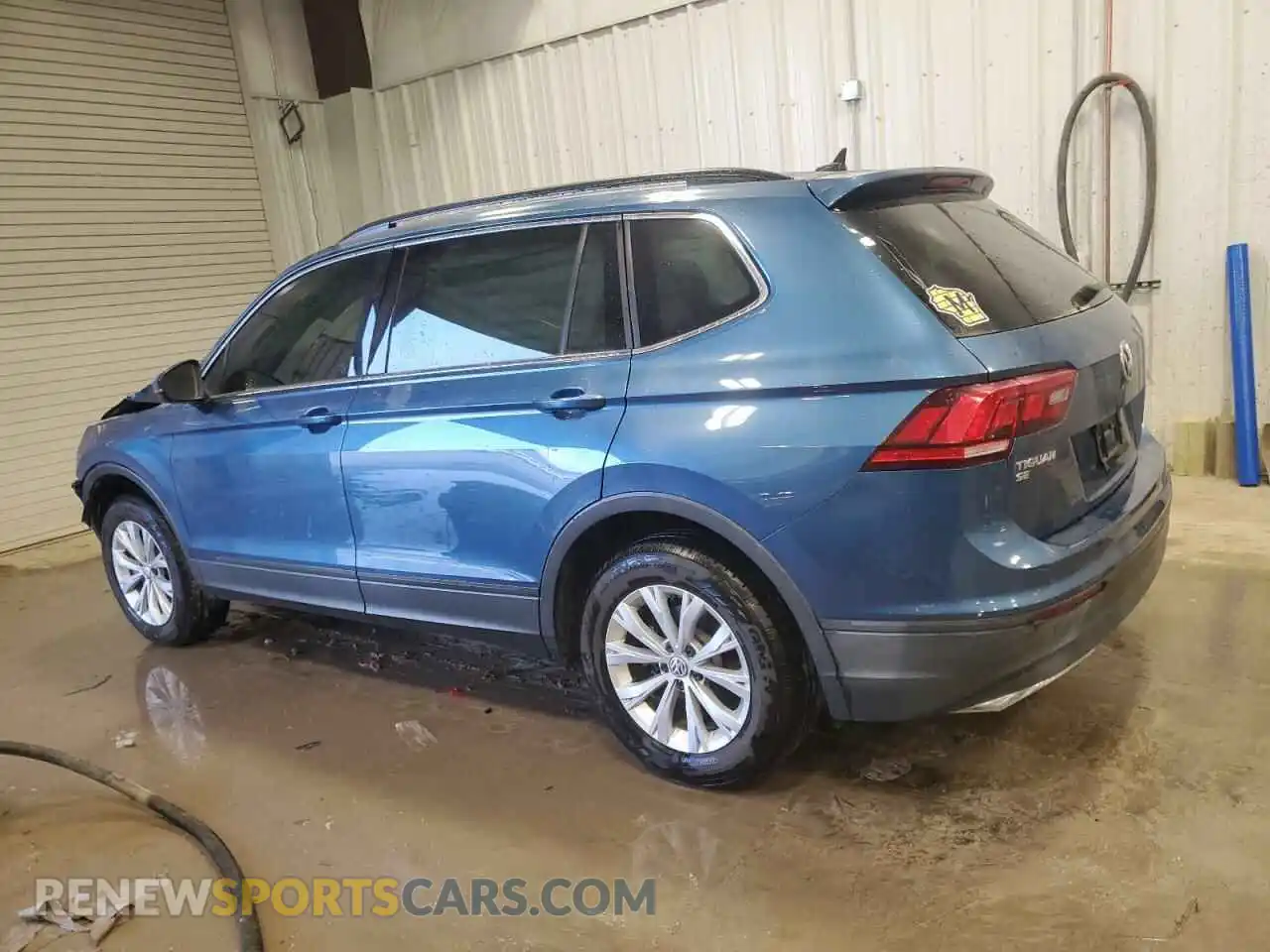 2 Photograph of a damaged car 3VV2B7AX2KM048382 VOLKSWAGEN TIGUAN 2019