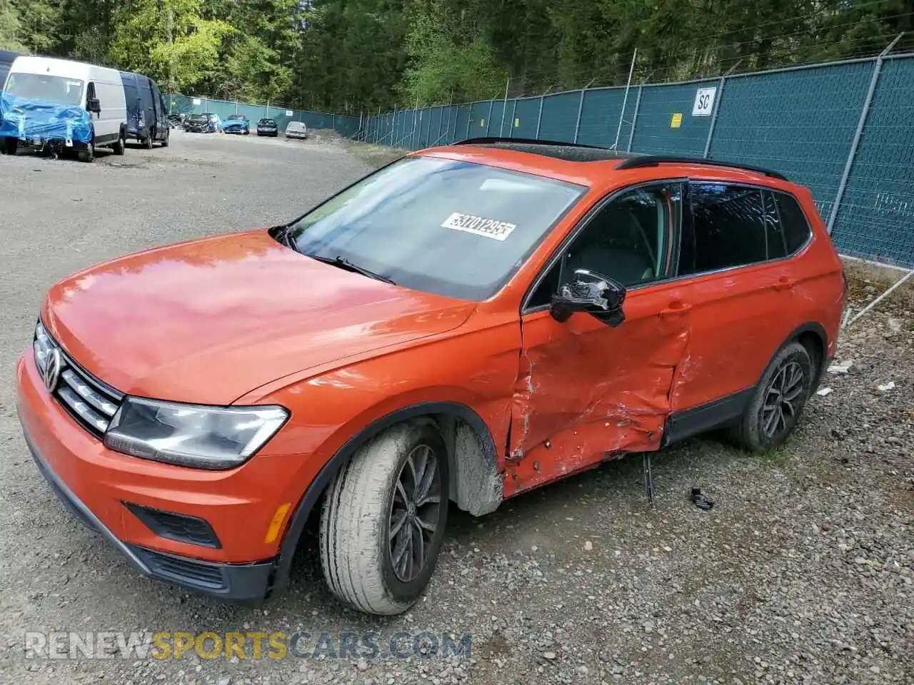 1 Фотография поврежденного автомобиля 3VV3B7AX2KM128902 VOLKSWAGEN TIGUAN 2019