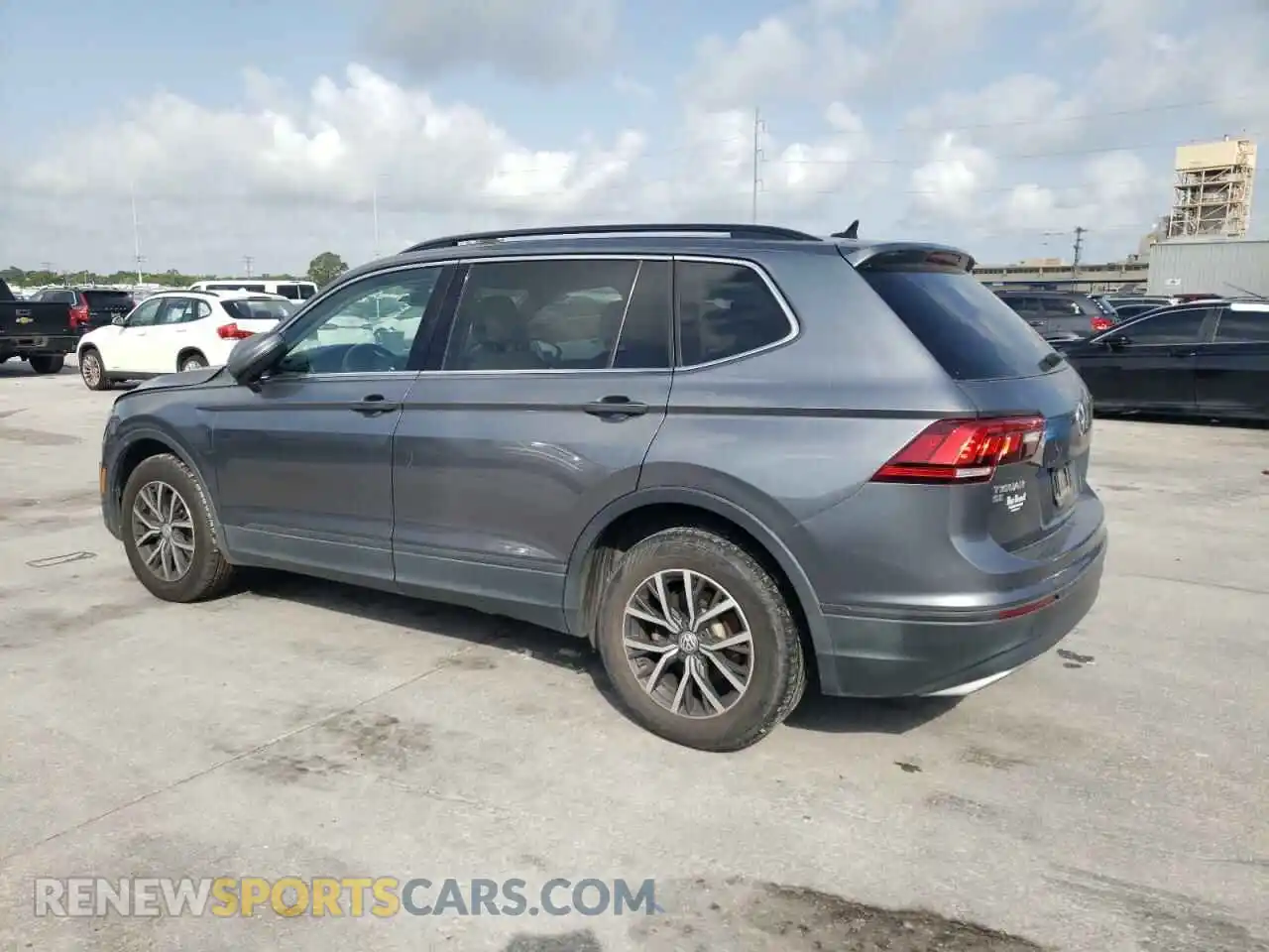 2 Фотография поврежденного автомобиля 3VV3B7AX6KM161966 VOLKSWAGEN TIGUAN 2019