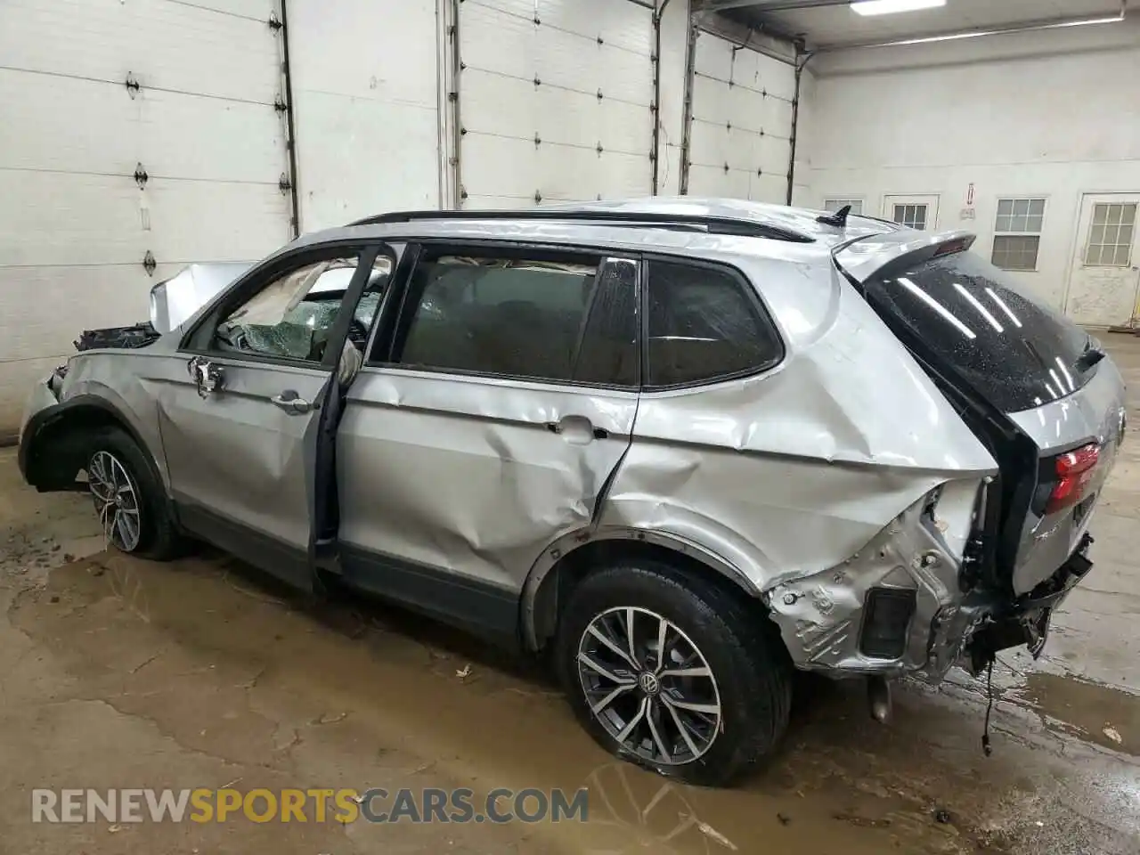 2 Photograph of a damaged car 3VV0B7AX1MM155644 VOLKSWAGEN TIGUAN 2021