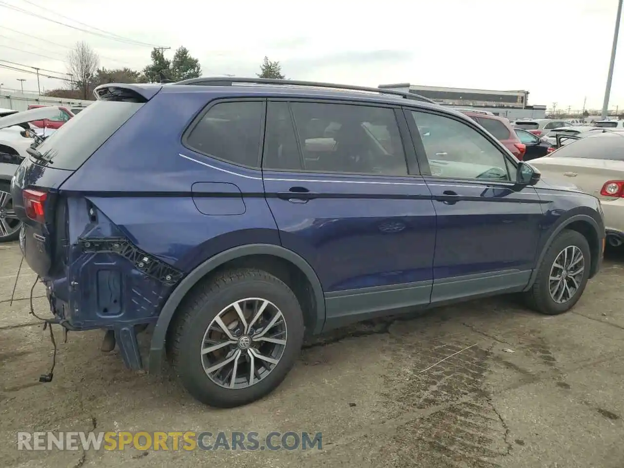 3 Photograph of a damaged car 3VV0B7AX3MM078792 VOLKSWAGEN TIGUAN 2021