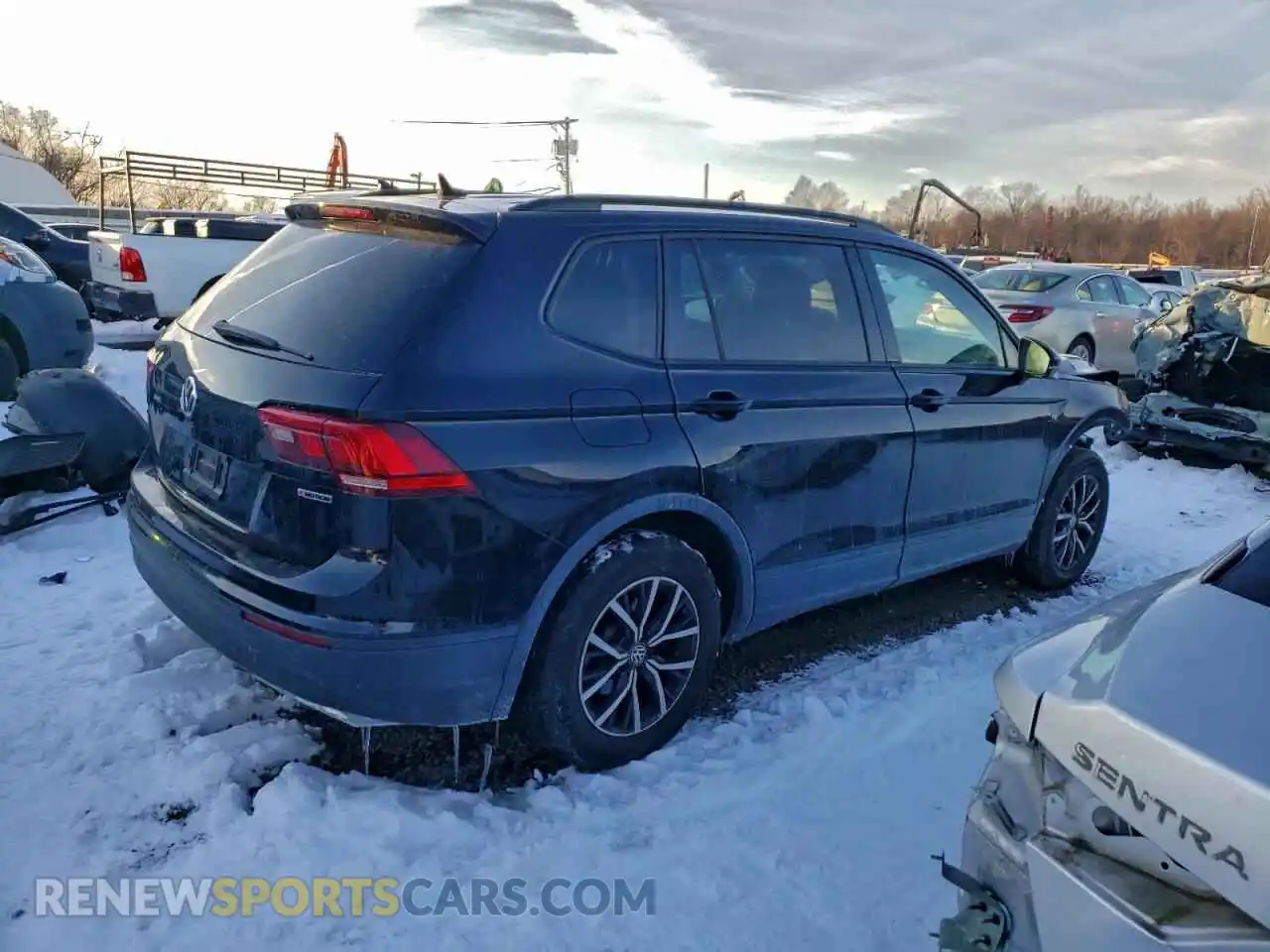 3 Photograph of a damaged car 3VV0B7AX5MM024796 VOLKSWAGEN TIGUAN 2021