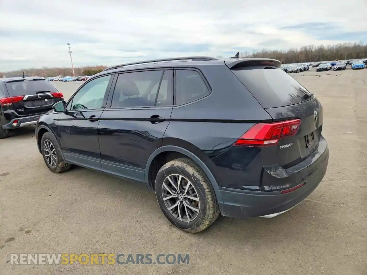 2 Photograph of a damaged car 3VV0B7AX7MM028039 VOLKSWAGEN TIGUAN 2021