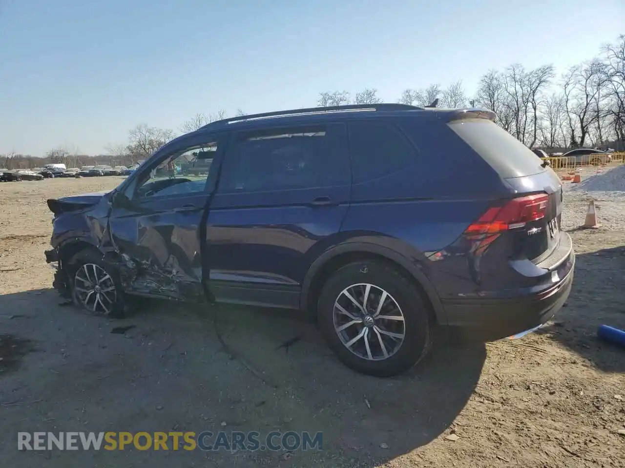 2 Photograph of a damaged car 3VV0B7AX9MM041570 VOLKSWAGEN TIGUAN 2021