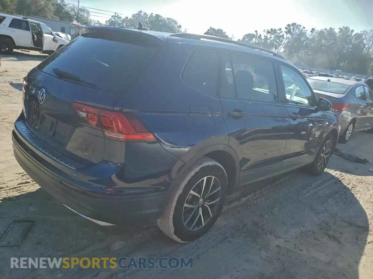 3 Фотография поврежденного автомобиля 3VV1B7AX0MM097286 VOLKSWAGEN TIGUAN 2021
