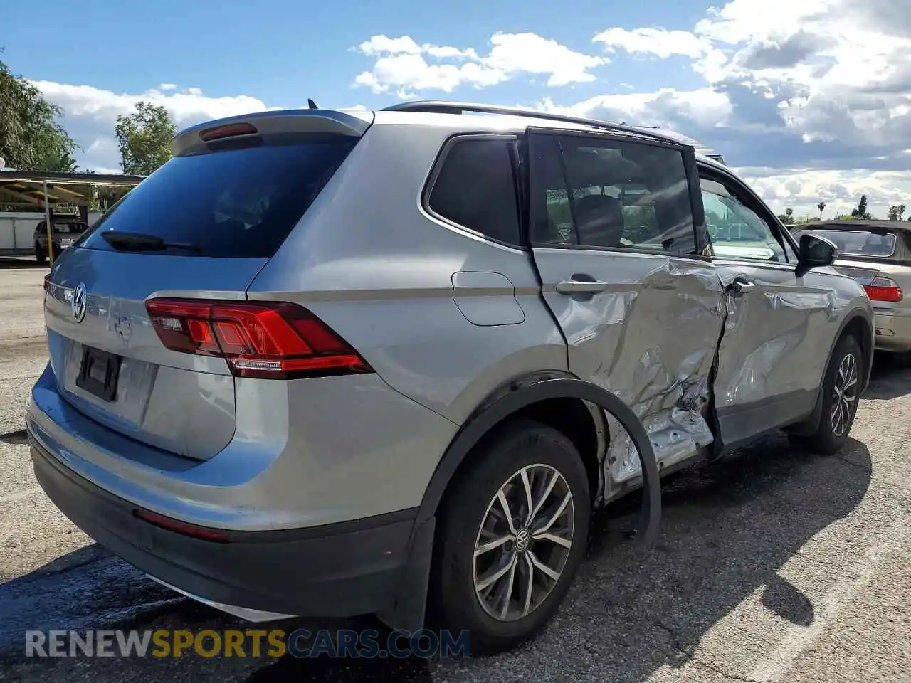 3 Photograph of a damaged car 3VV1B7AX0MM117777 VOLKSWAGEN TIGUAN 2021