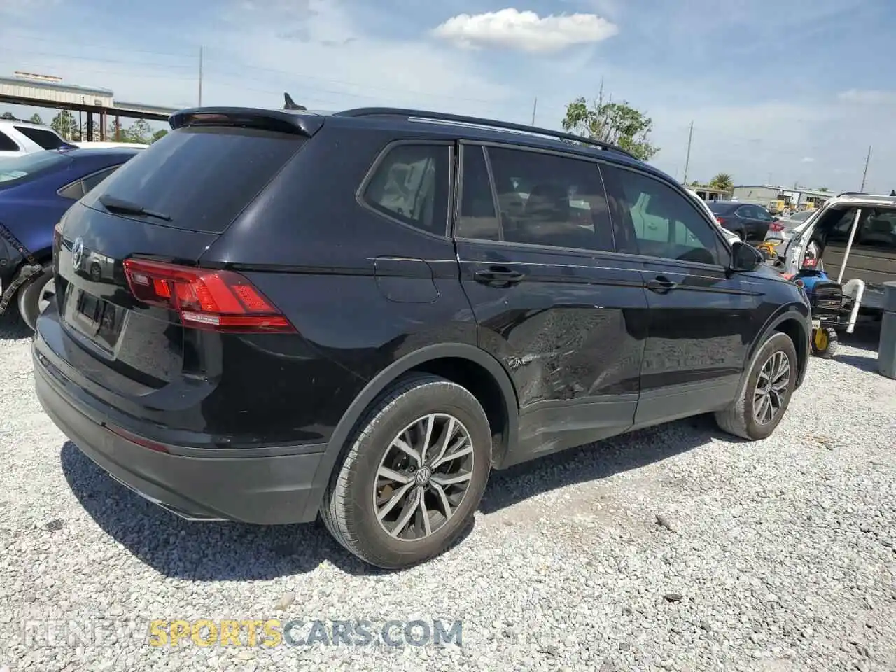 3 Photograph of a damaged car 3VV1B7AX1MM066726 VOLKSWAGEN TIGUAN 2021