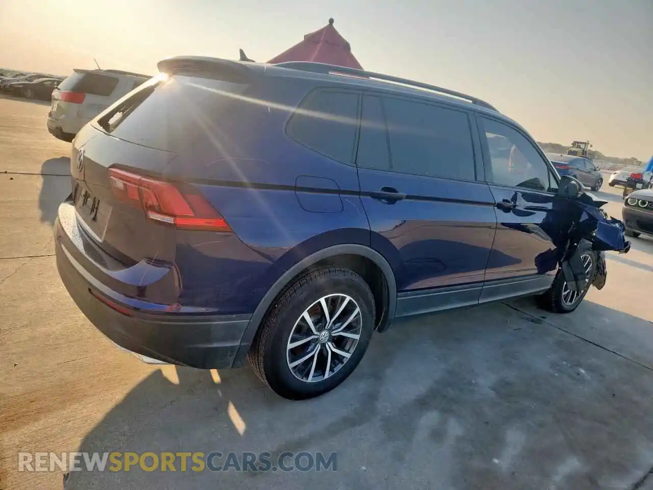 3 Фотография поврежденного автомобиля 3VV1B7AX5MM066860 VOLKSWAGEN TIGUAN 2021