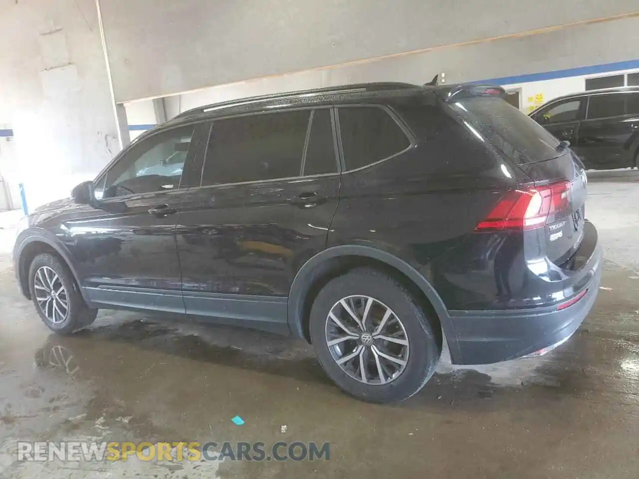 2 Photograph of a damaged car 3VV1B7AX5MM073047 VOLKSWAGEN TIGUAN 2021