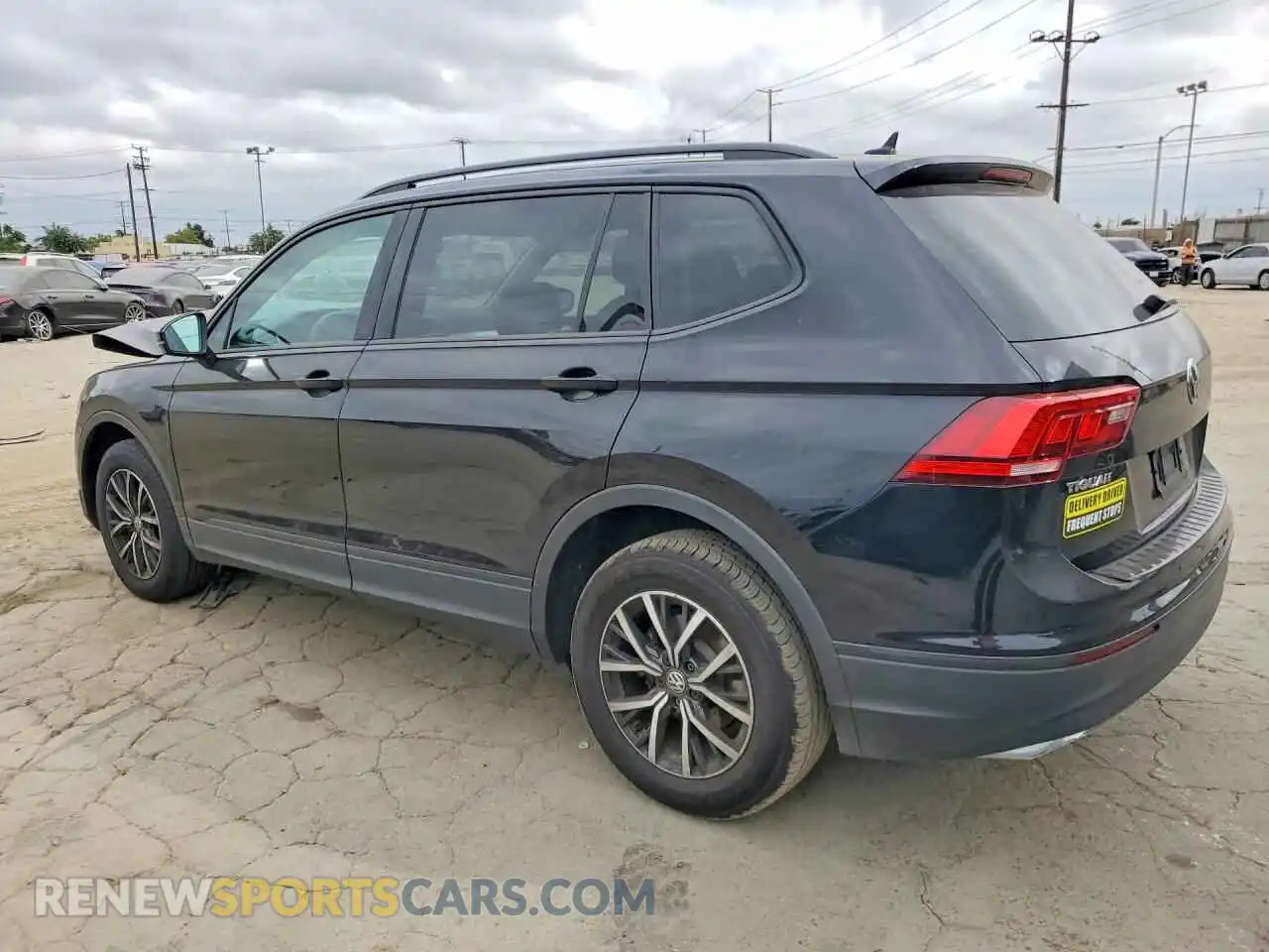 2 Photograph of a damaged car 3VV1B7AX6MM068407 VOLKSWAGEN TIGUAN 2021