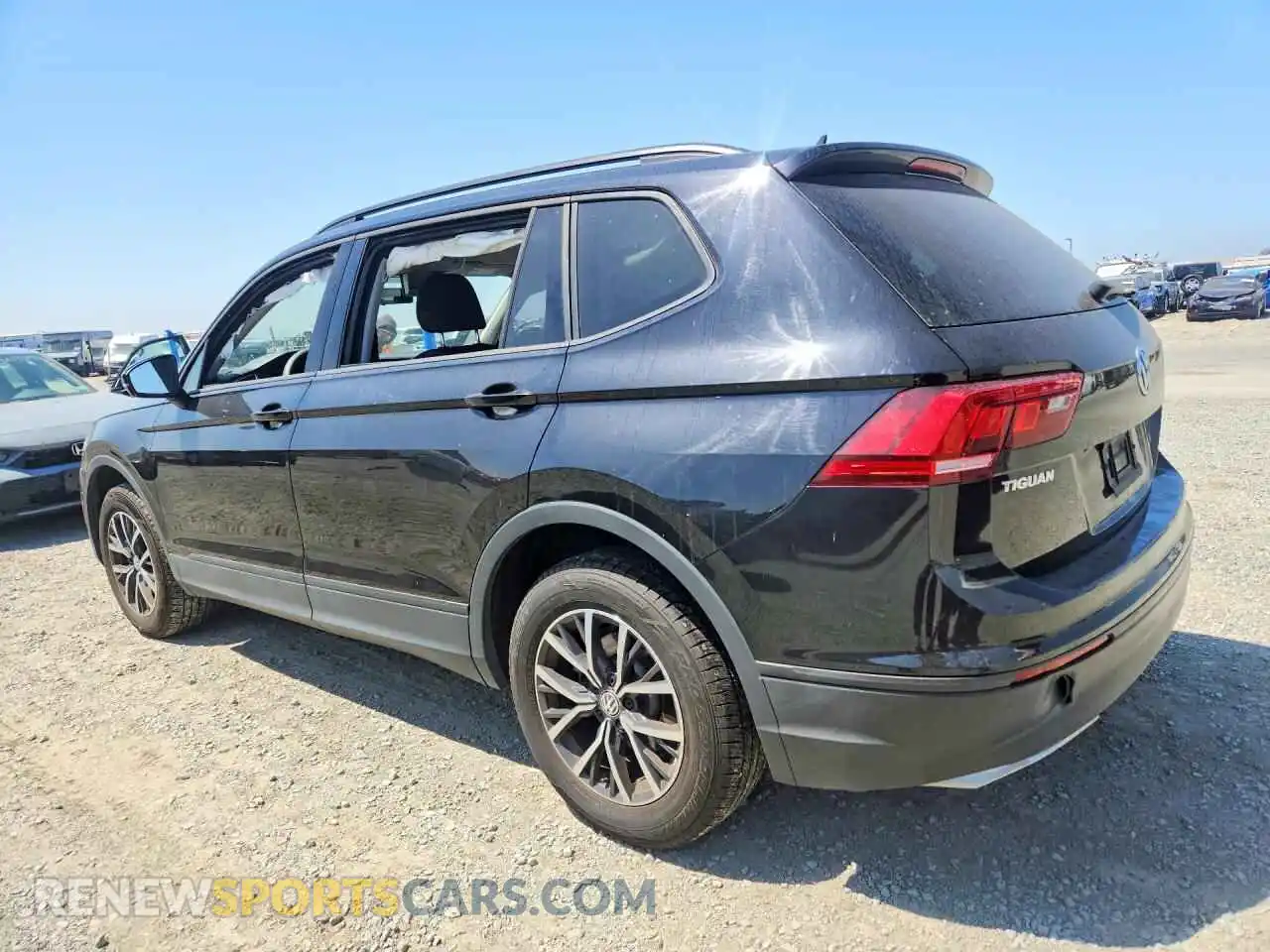 2 fotografías del automóvil dañado 3VV1B7AX7MM109532 VOLKSWAGEN TIGUAN 2021