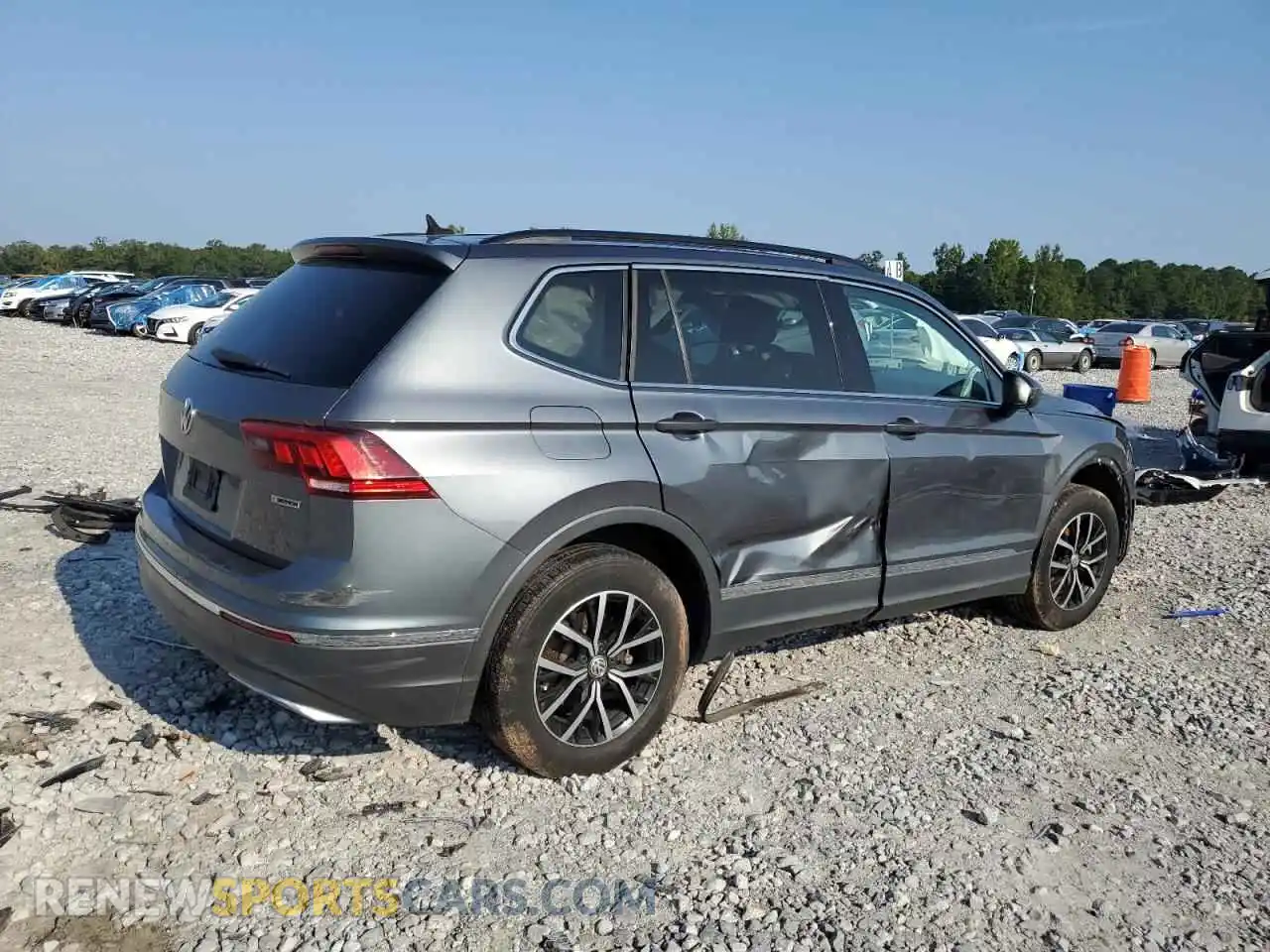 3 Photograph of a damaged car 3VV2B7AX0MM003010 VOLKSWAGEN TIGUAN 2021