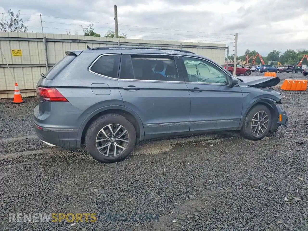 3 Photograph of a damaged car 3VV2B7AX0MM024987 VOLKSWAGEN TIGUAN 2021