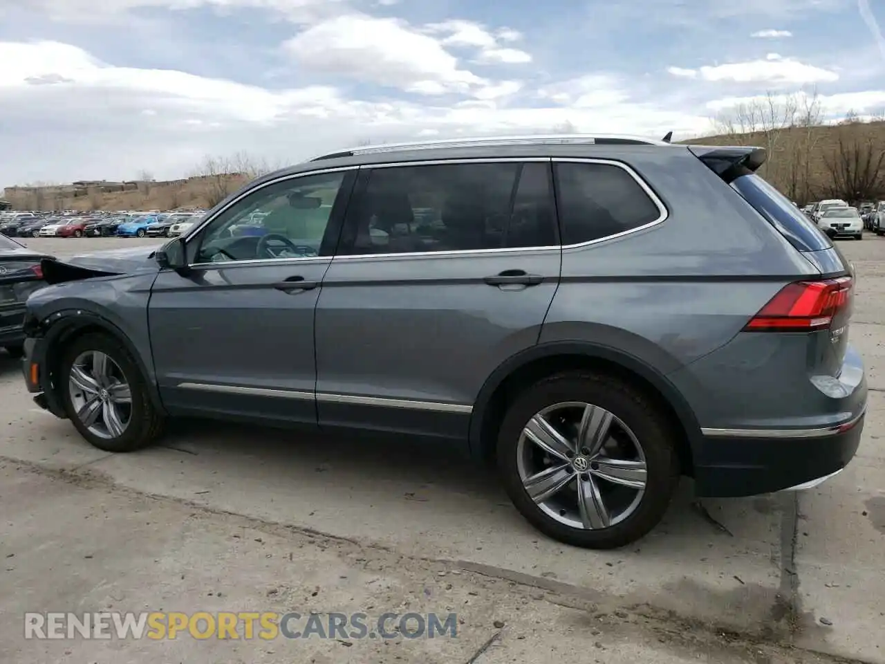 2 Photograph of a damaged car 3VV2B7AX0MM082811 VOLKSWAGEN TIGUAN 2021