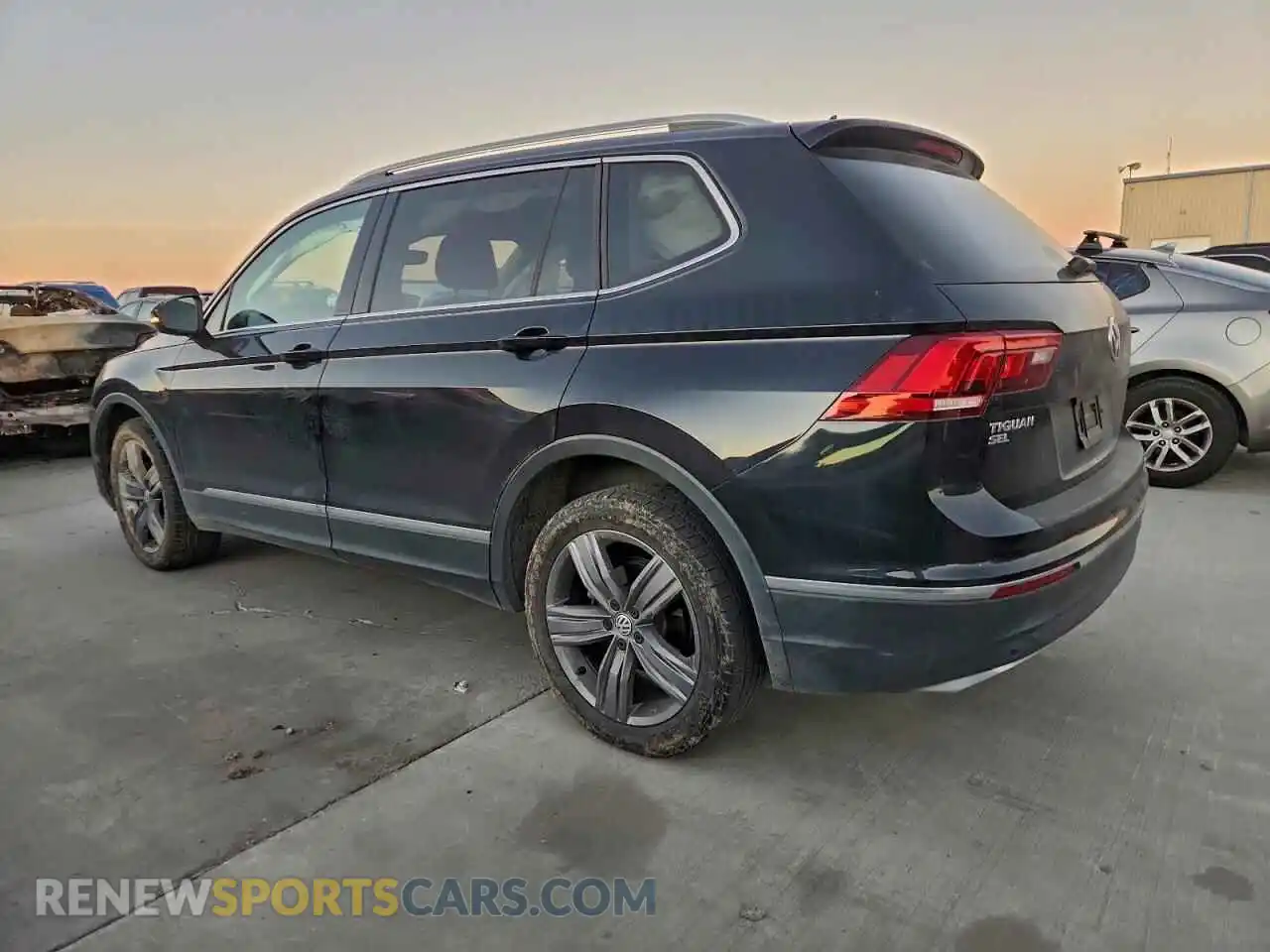 2 Photograph of a damaged car 3VV2B7AX0MM152629 VOLKSWAGEN TIGUAN 2021